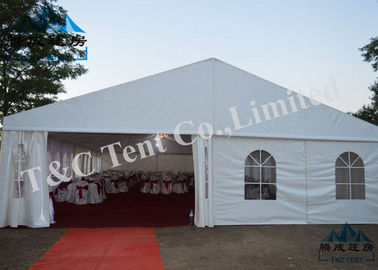 白い上の屋根ポリ塩化ビニールの生地が付いている軽量の結婚式のでき事のテントの健全な絶縁材
